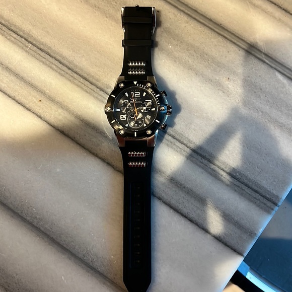 Invicta speed racer